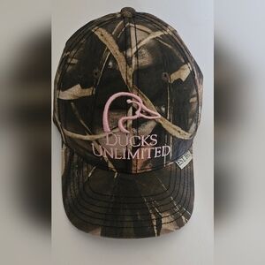 NWOT Ducks Unlimited Camo Baseball Cap